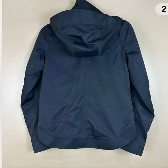 Lululemon rain seeker 2 - Picture 16 of 16